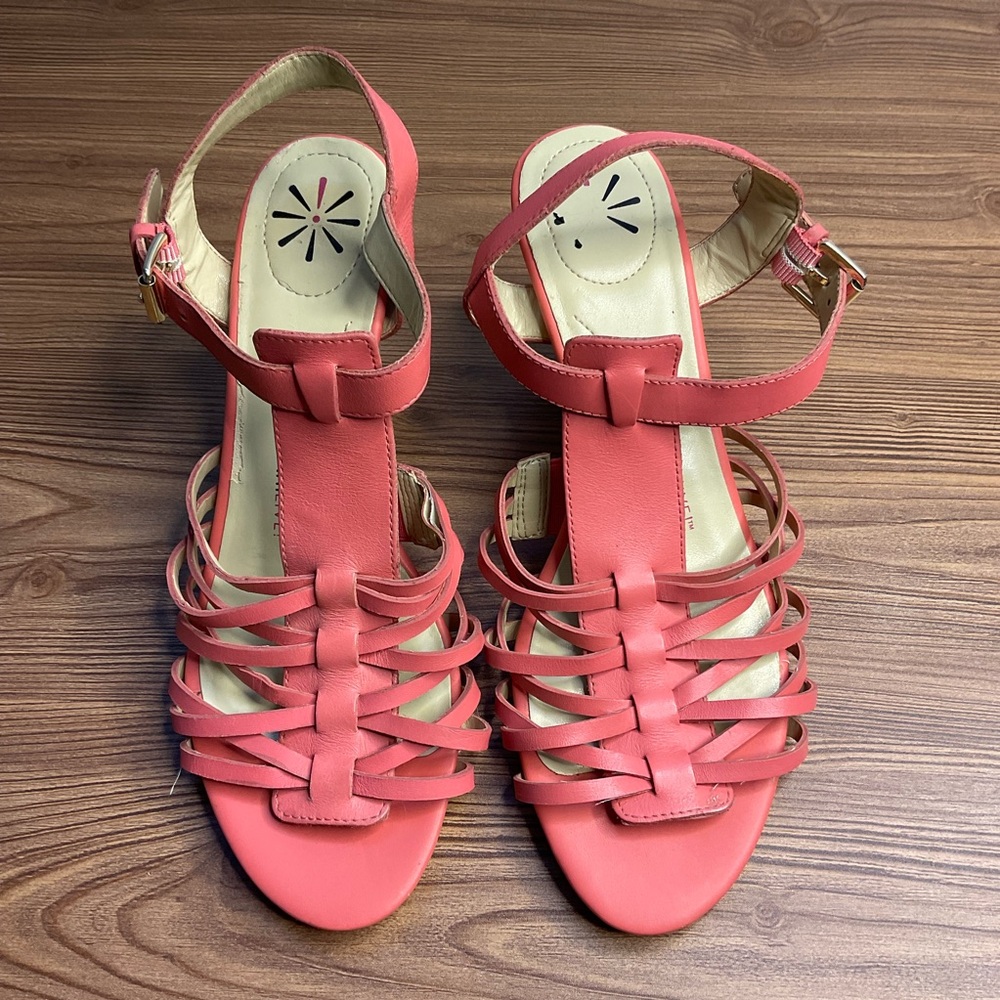 Isaac Mizrahi Coral Strappy cork wedge Sandals size 8.5 colorful pink